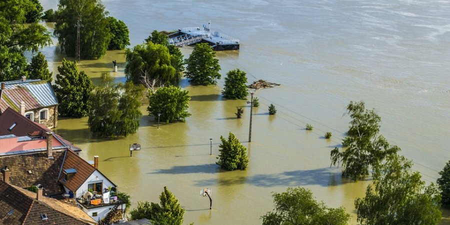 A picture of a flooded neighborhood.